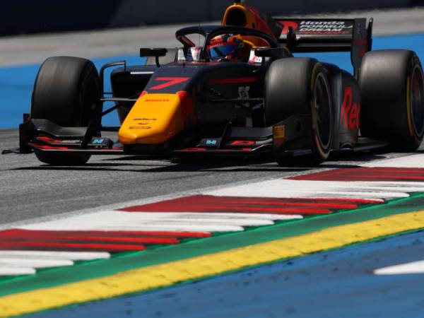 Tsunoda largará na pole position no GP da Estíria de Fórmula&nbsp;2